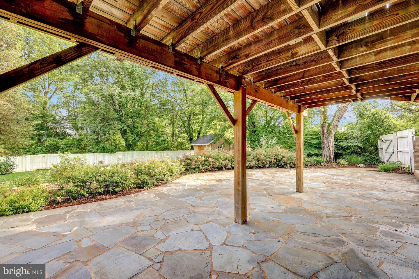 6057 BROOK DR, FALLS CHURCH, Virginia 22044, 6 Bedrooms Bedrooms, ,4 BathroomsBathrooms,Residential,For sale,6057 BROOK DR,VAFX2248896 MLS # VAFX2248896