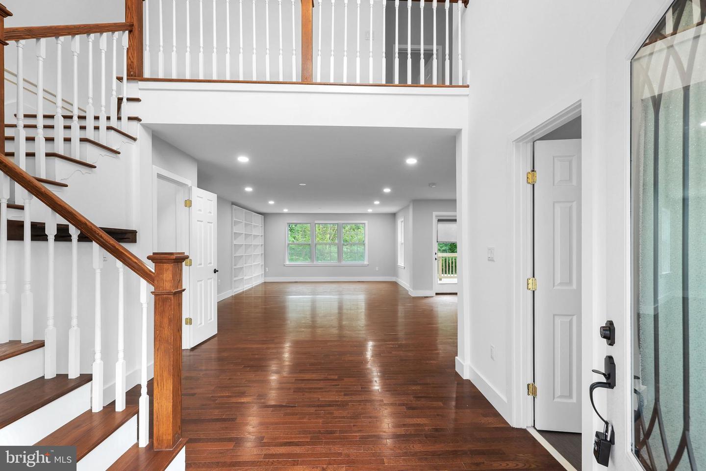 6057 BROOK DR, FALLS CHURCH, Virginia 22044, 6 Bedrooms Bedrooms, ,4 BathroomsBathrooms,Residential,For sale,6057 BROOK DR,VAFX2248896 MLS # VAFX2248896