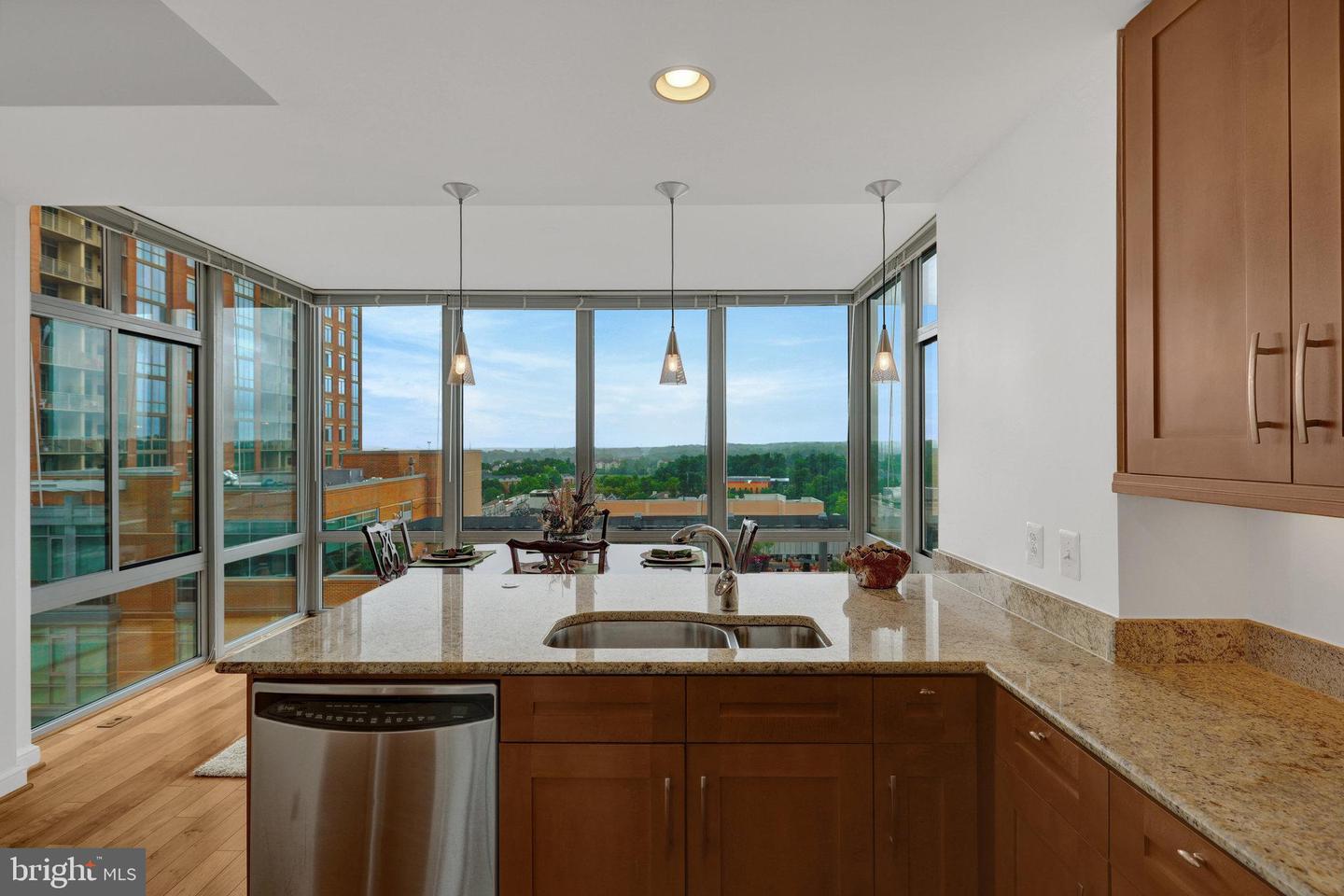 11990 MARKET ST #907, RESTON, Virginia 20190, 3 Bedrooms Bedrooms, ,2 BathroomsBathrooms,Residential,For sale,11990 MARKET ST #907,VAFX2248848 MLS # VAFX2248848