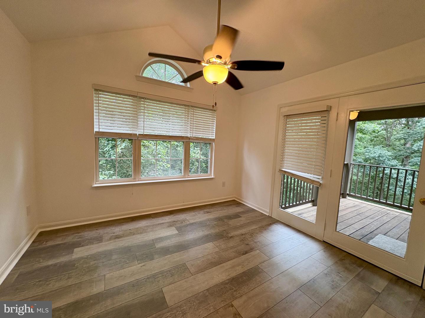 4100-K MONUMENT CT #304, FAIRFAX, Virginia 22033, 2 Bedrooms Bedrooms, ,2 BathroomsBathrooms,Residential,For sale,4100-K MONUMENT CT #304,VAFX2249038 MLS # VAFX2249038
