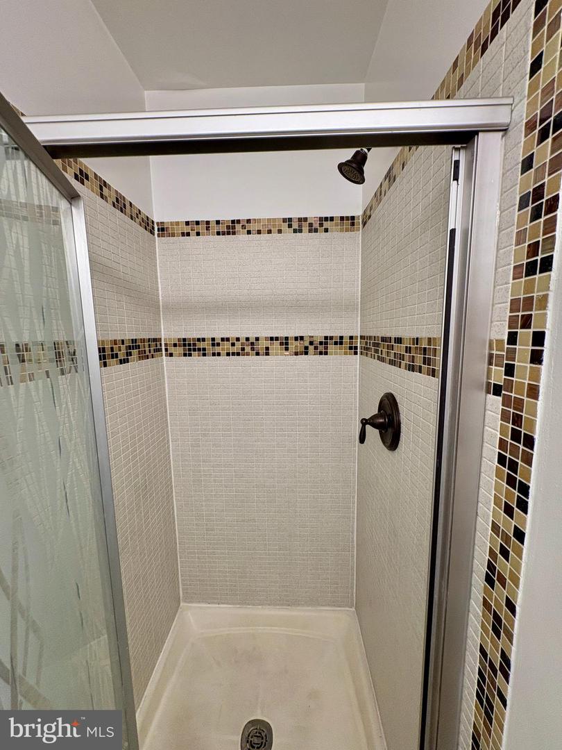 4100-K MONUMENT CT #304, FAIRFAX, Virginia 22033, 2 Bedrooms Bedrooms, ,2 BathroomsBathrooms,Residential,For sale,4100-K MONUMENT CT #304,VAFX2249038 MLS # VAFX2249038
