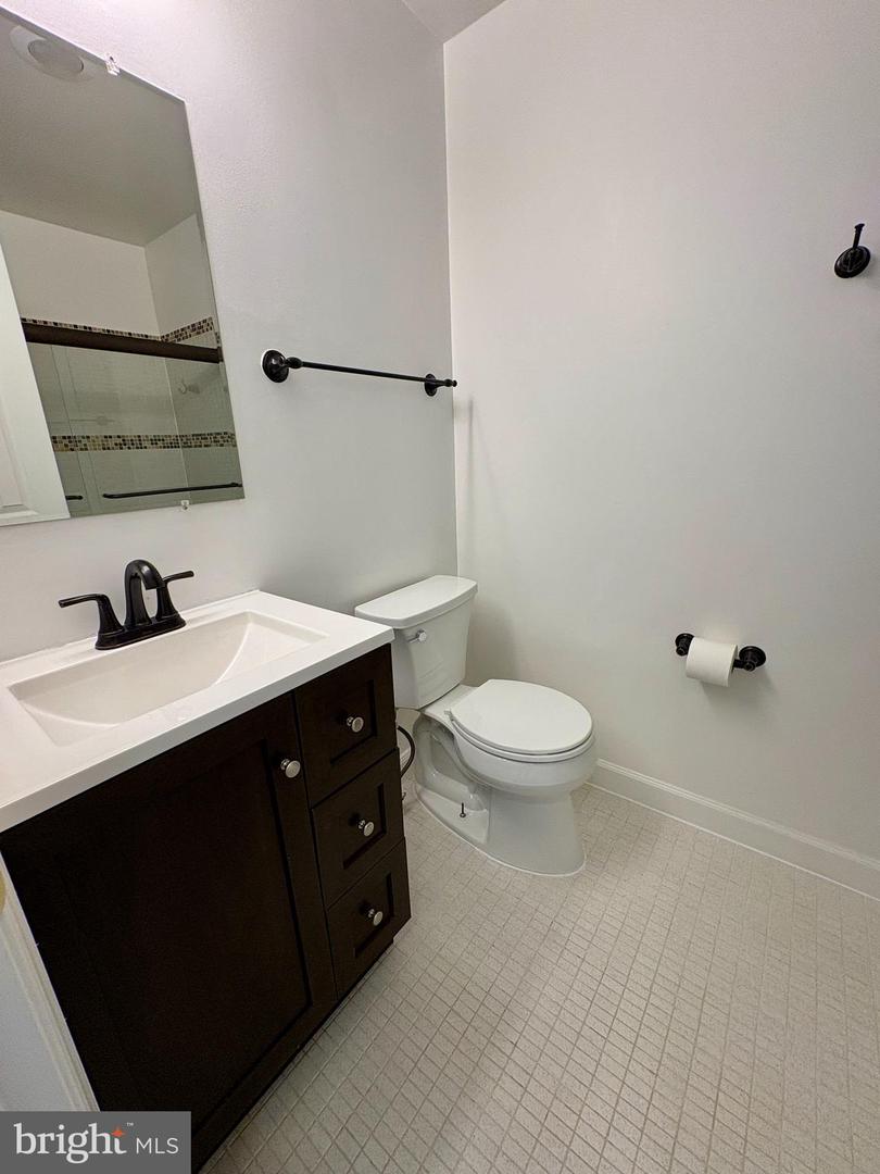4100-K MONUMENT CT #304, FAIRFAX, Virginia 22033, 2 Bedrooms Bedrooms, ,2 BathroomsBathrooms,Residential,For sale,4100-K MONUMENT CT #304,VAFX2249038 MLS # VAFX2249038