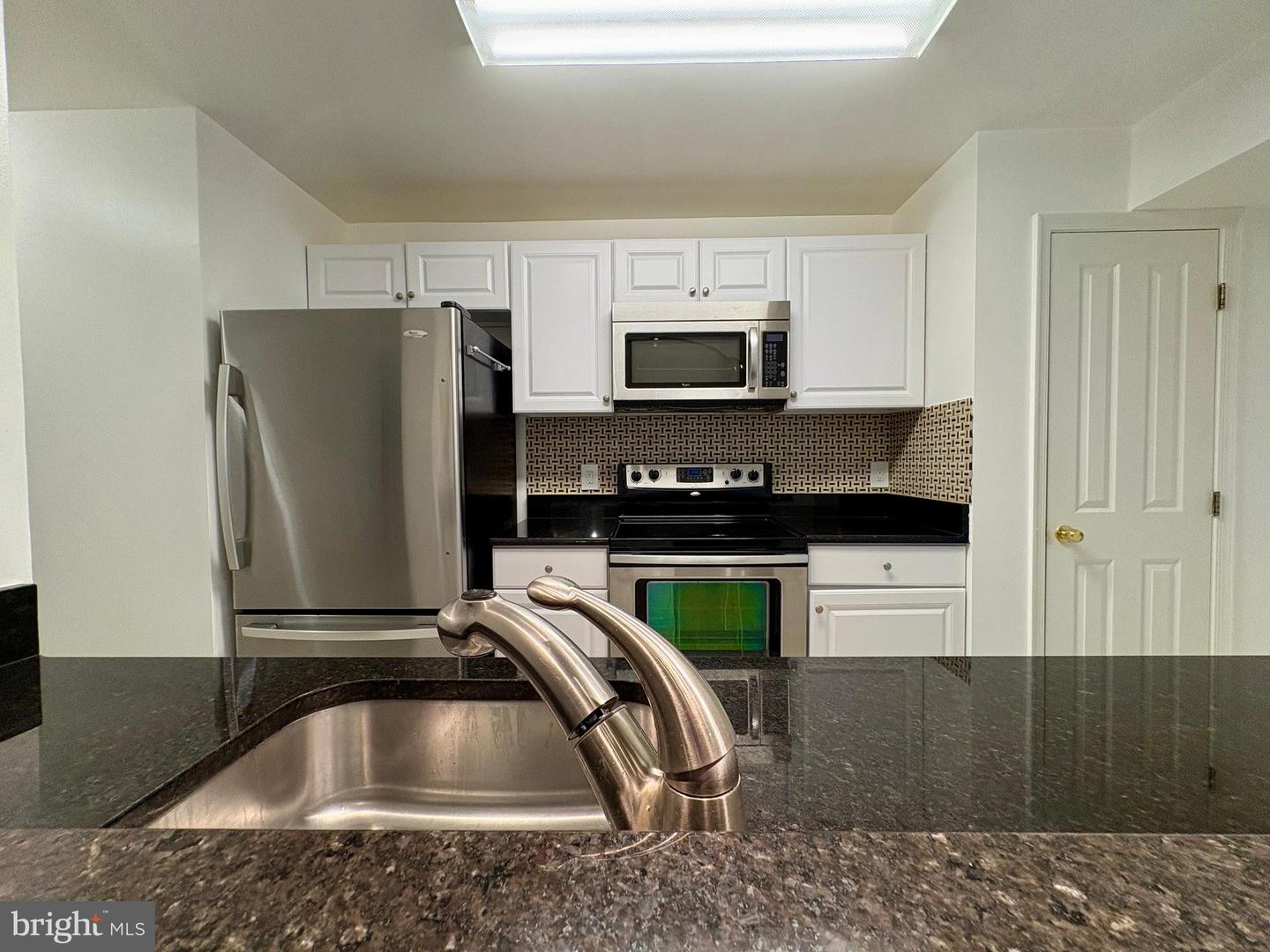 4100-K MONUMENT CT #304, FAIRFAX, Virginia 22033, 2 Bedrooms Bedrooms, ,2 BathroomsBathrooms,Residential,For sale,4100-K MONUMENT CT #304,VAFX2249038 MLS # VAFX2249038