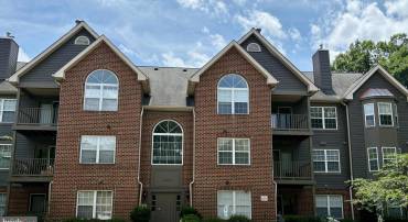 4100-K MONUMENT CT #304, FAIRFAX, Virginia 22033, 2 Bedrooms Bedrooms, ,2 BathroomsBathrooms,Residential,For sale,4100-K MONUMENT CT #304,VAFX2249038 MLS # VAFX2249038