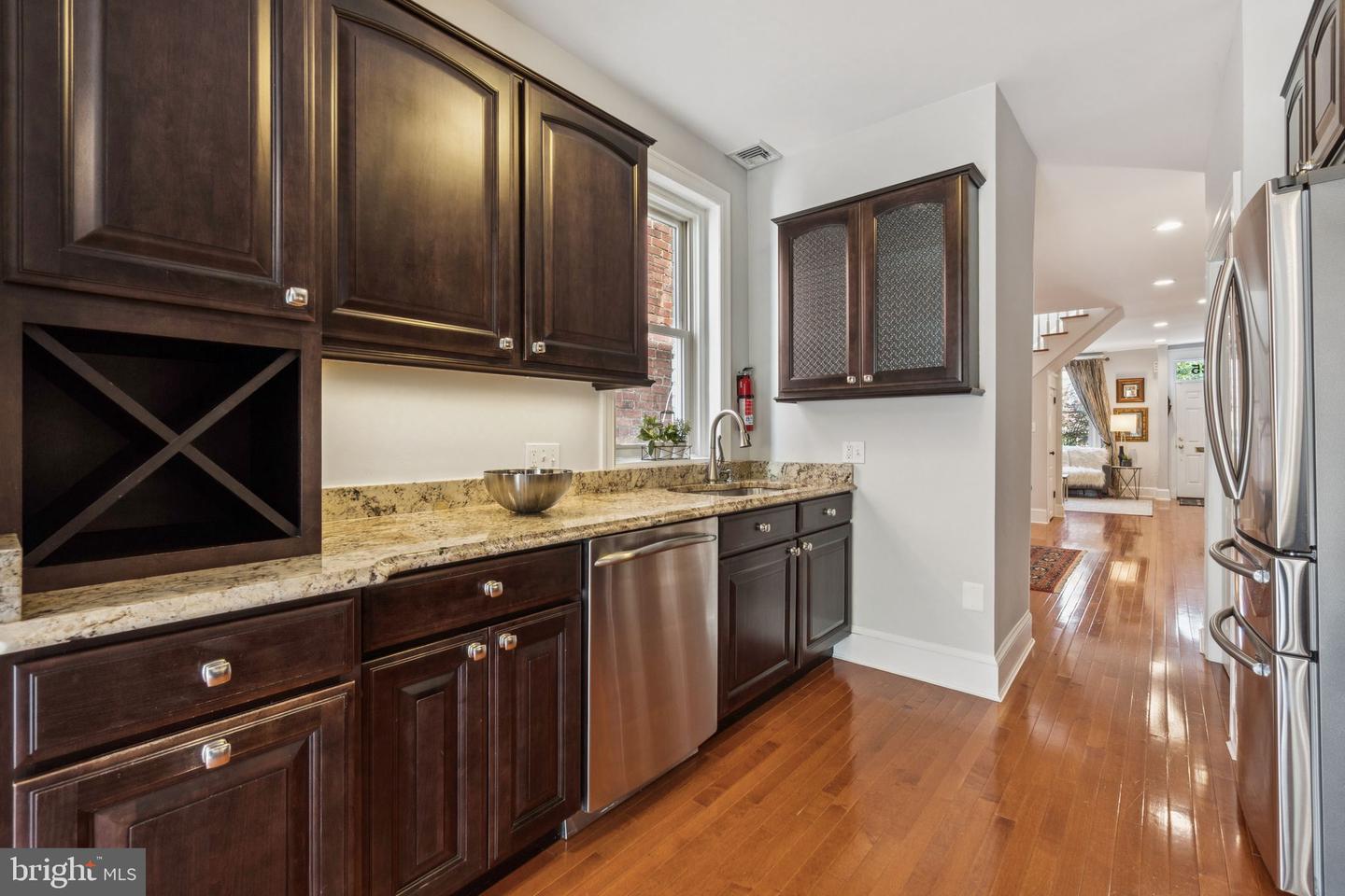 425 16TH ST SE, WASHINGTON, District Of Columbia 20003, 3 Bedrooms Bedrooms, ,2 BathroomsBathrooms,Residential,For sale,425 16TH ST SE,DCDC2206668 MLS # DCDC2206668