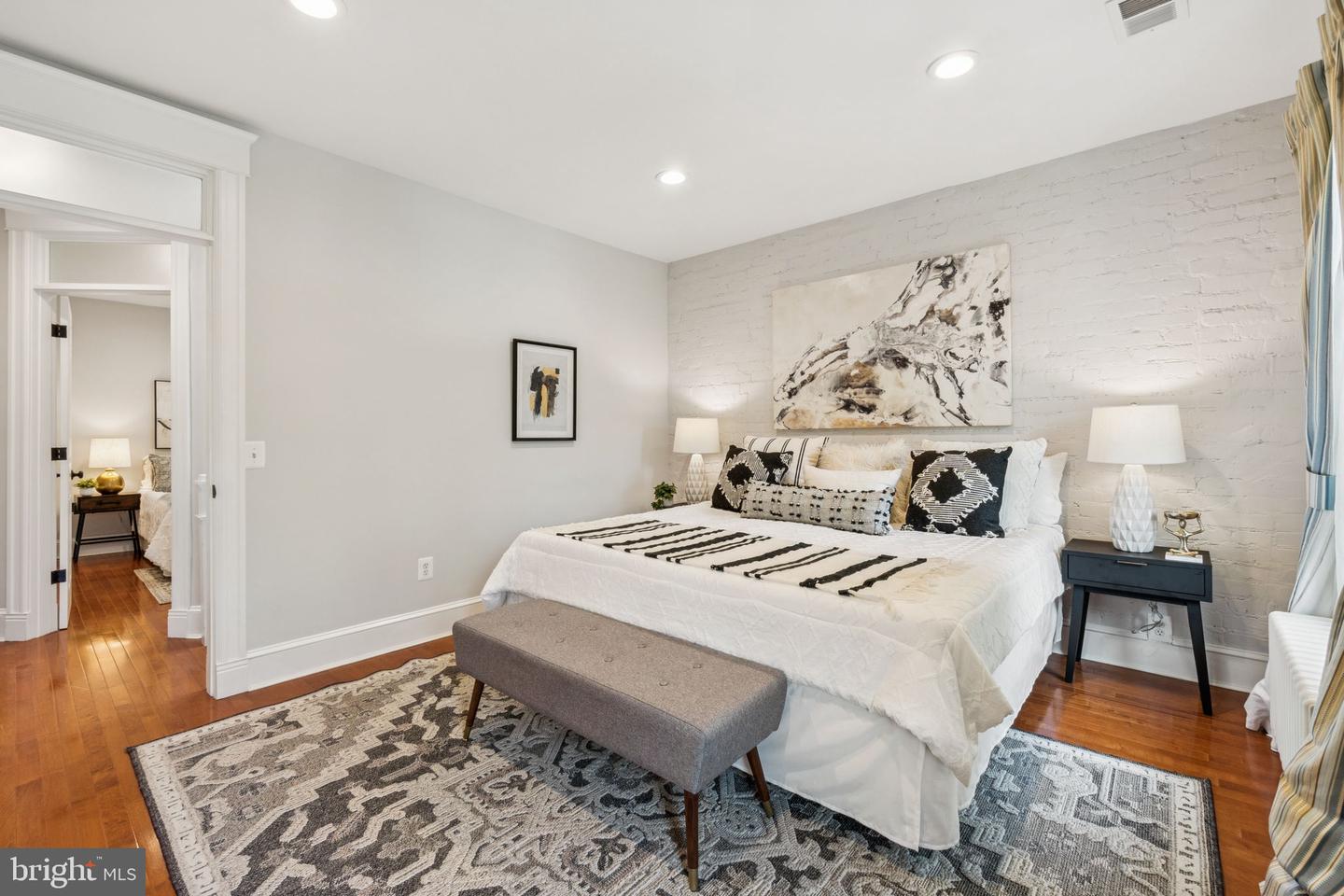 425 16TH ST SE, WASHINGTON, District Of Columbia 20003, 3 Bedrooms Bedrooms, ,2 BathroomsBathrooms,Residential,For sale,425 16TH ST SE,DCDC2206668 MLS # DCDC2206668