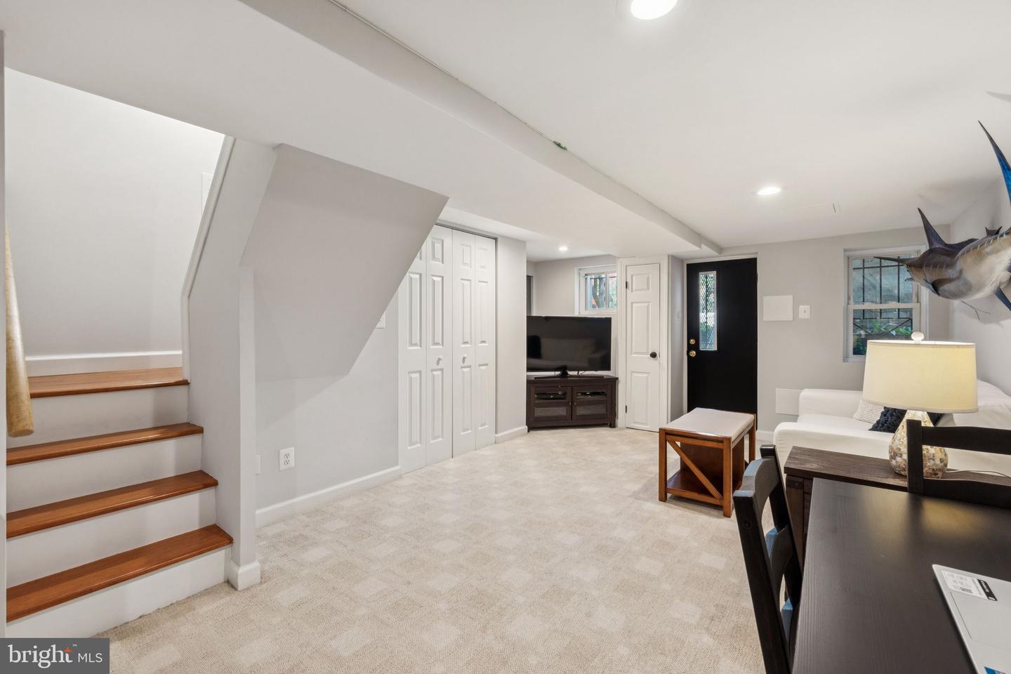 425 16TH ST SE, WASHINGTON, District Of Columbia 20003, 3 Bedrooms Bedrooms, ,2 BathroomsBathrooms,Residential,For sale,425 16TH ST SE,DCDC2206668 MLS # DCDC2206668