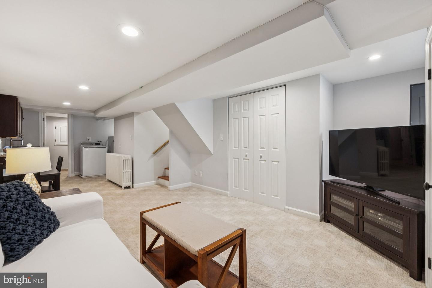 425 16TH ST SE, WASHINGTON, District Of Columbia 20003, 3 Bedrooms Bedrooms, ,2 BathroomsBathrooms,Residential,For sale,425 16TH ST SE,DCDC2206668 MLS # DCDC2206668