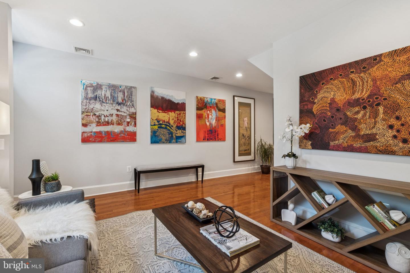 425 16TH ST SE, WASHINGTON, District Of Columbia 20003, 3 Bedrooms Bedrooms, ,2 BathroomsBathrooms,Residential,For sale,425 16TH ST SE,DCDC2206668 MLS # DCDC2206668