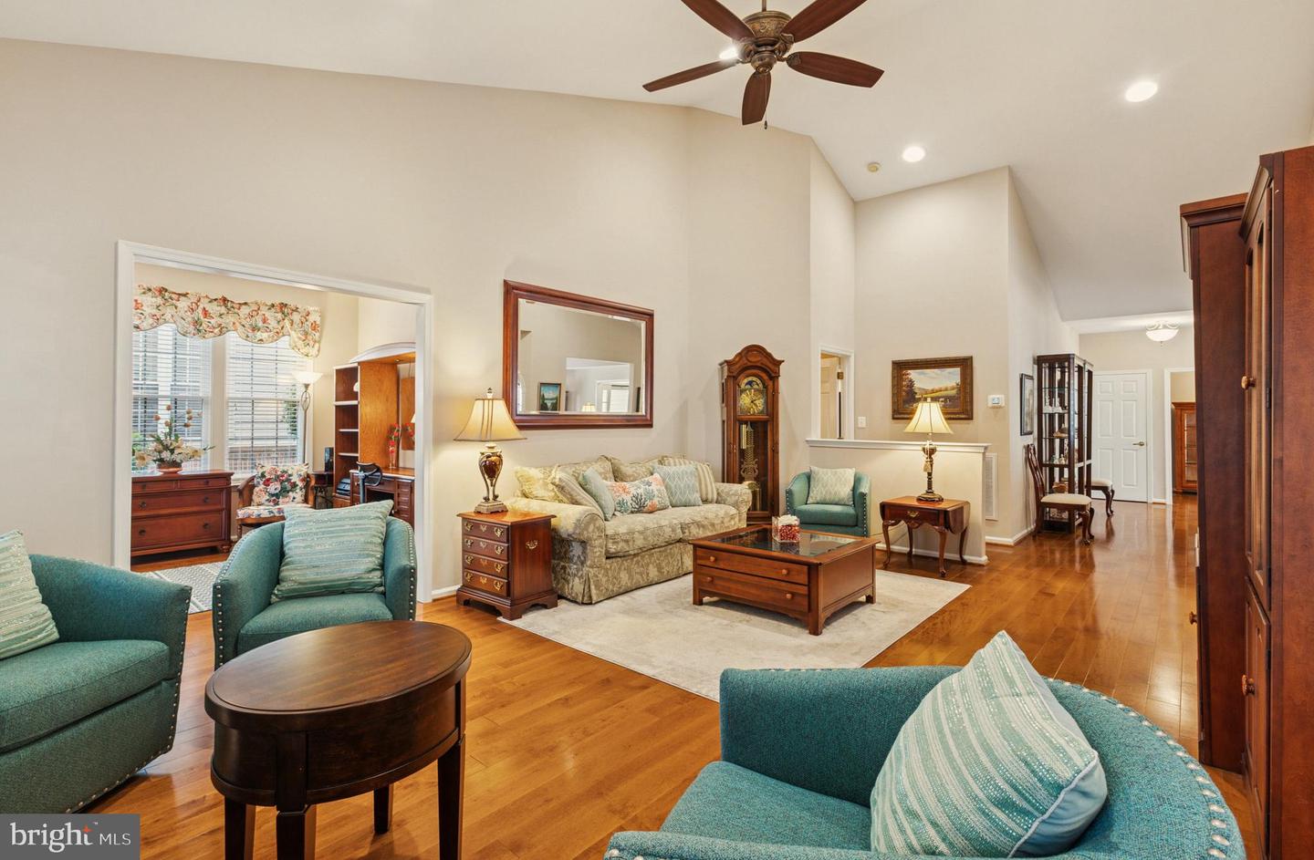 13731 CHARISMATIC WAY, GAINESVILLE, Virginia 20155, 2 Bedrooms Bedrooms, ,2 BathroomsBathrooms,Residential,For sale,13731 CHARISMATIC WAY,VAPW2097496 MLS # VAPW2097496