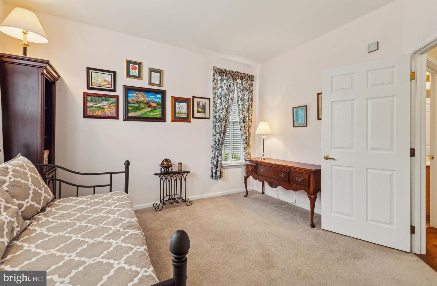 13731 CHARISMATIC WAY, GAINESVILLE, Virginia 20155, 2 Bedrooms Bedrooms, ,2 BathroomsBathrooms,Residential,For sale,13731 CHARISMATIC WAY,VAPW2097496 MLS # VAPW2097496