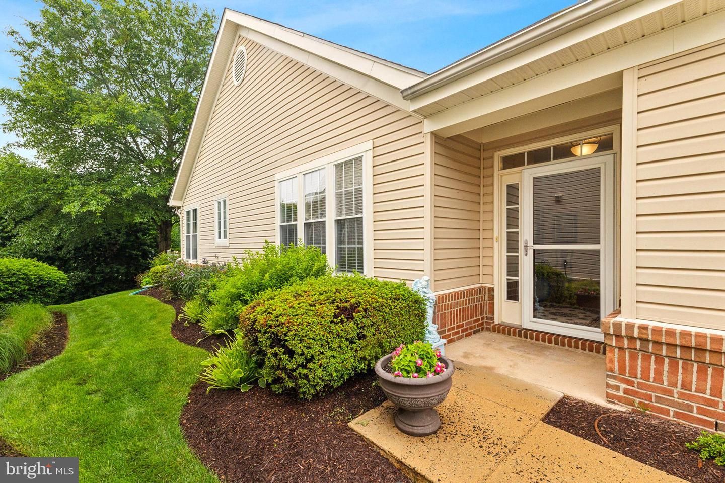 13731 CHARISMATIC WAY, GAINESVILLE, Virginia 20155, 2 Bedrooms Bedrooms, ,2 BathroomsBathrooms,Residential,For sale,13731 CHARISMATIC WAY,VAPW2097496 MLS # VAPW2097496