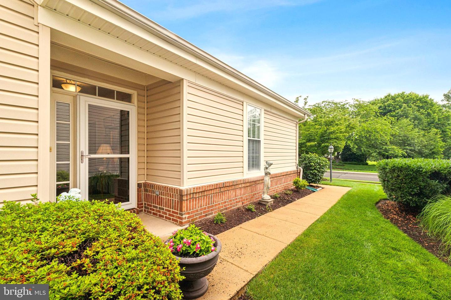 13731 CHARISMATIC WAY, GAINESVILLE, Virginia 20155, 2 Bedrooms Bedrooms, ,2 BathroomsBathrooms,Residential,For sale,13731 CHARISMATIC WAY,VAPW2097496 MLS # VAPW2097496