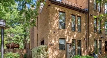 4425 7TH ST N, ARLINGTON, Virginia 22203, 3 Bedrooms Bedrooms, ,2 BathroomsBathrooms,Residential,For sale,4425 7TH ST N,VAAR2059522 MLS # VAAR2059522