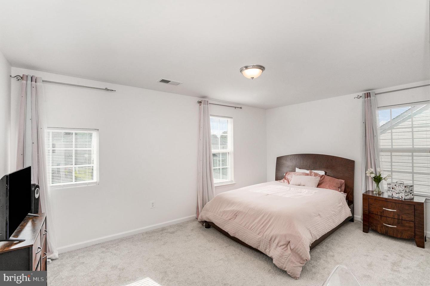 9523 FALL HAVEN RD, FREDERICKSBURG, Virginia 22407, 4 Bedrooms Bedrooms, ,2 BathroomsBathrooms,Residential,For sale,9523 FALL HAVEN RD,VASP2034086 MLS # VASP2034086