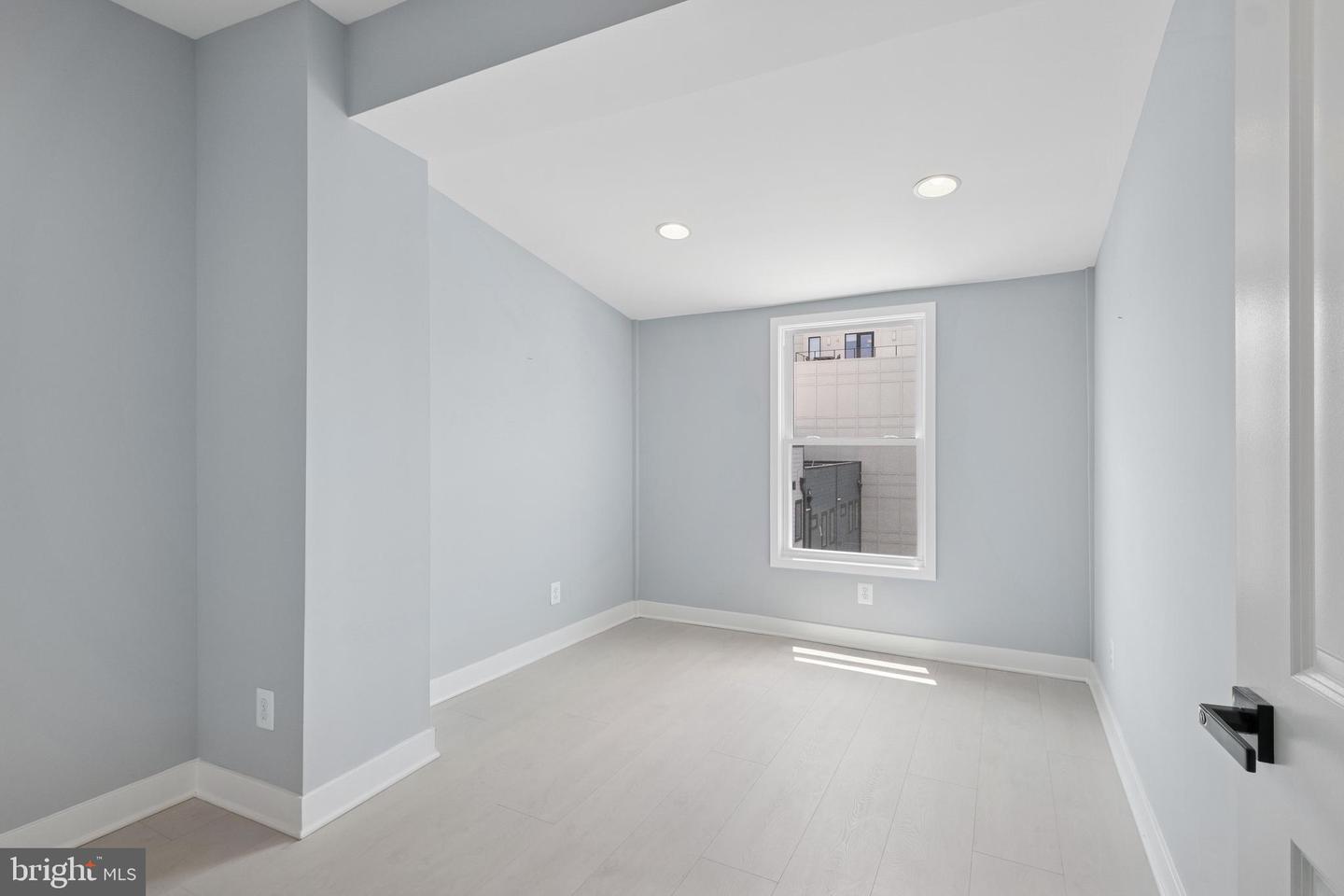 706 LONGFELLOW ST NW, WASHINGTON, District Of Columbia 20011, 4 Bedrooms Bedrooms, 8 Rooms Rooms,3 BathroomsBathrooms,Residential,For sale,706 LONGFELLOW ST NW,DCDC2206606 MLS # DCDC2206606