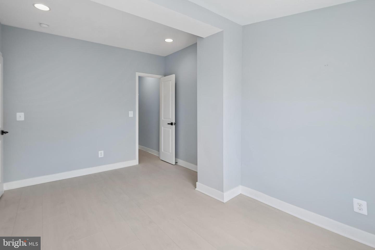 706 LONGFELLOW ST NW, WASHINGTON, District Of Columbia 20011, 4 Bedrooms Bedrooms, 8 Rooms Rooms,3 BathroomsBathrooms,Residential,For sale,706 LONGFELLOW ST NW,DCDC2206606 MLS # DCDC2206606