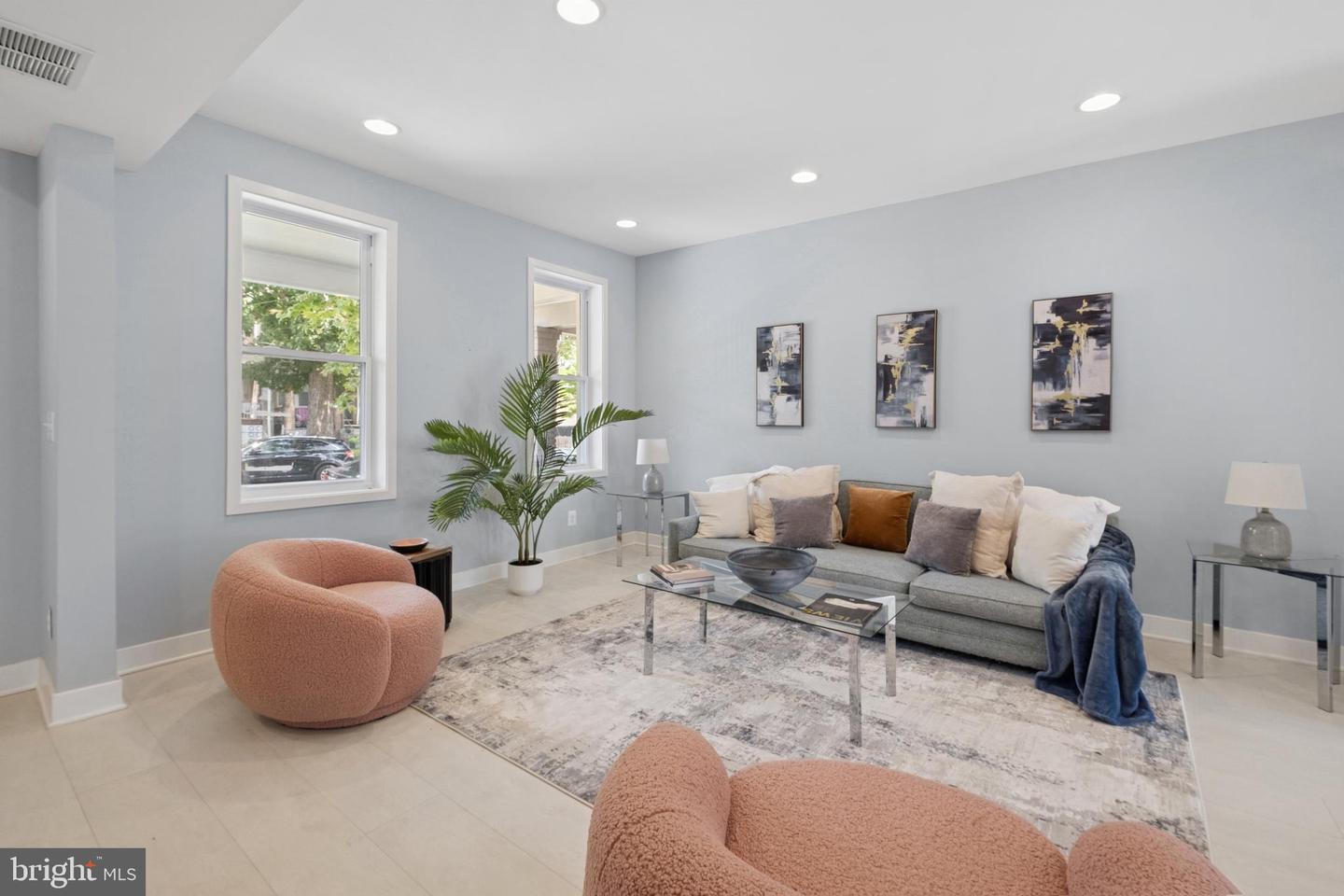 706 LONGFELLOW ST NW, WASHINGTON, District Of Columbia 20011, 4 Bedrooms Bedrooms, 8 Rooms Rooms,3 BathroomsBathrooms,Residential,For sale,706 LONGFELLOW ST NW,DCDC2206606 MLS # DCDC2206606