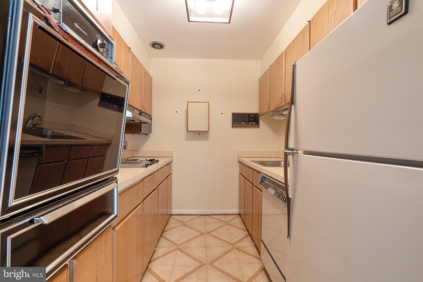 421 N ST SW, WASHINGTON, District Of Columbia 20024, 2 Bedrooms Bedrooms, ,2 BathroomsBathrooms,Residential,For sale,421 N ST SW,DCDC2206618 MLS # DCDC2206618