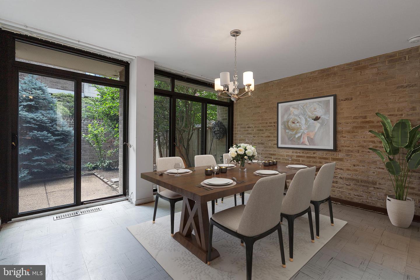 421 N ST SW, WASHINGTON, District Of Columbia 20024, 2 Bedrooms Bedrooms, ,2 BathroomsBathrooms,Residential,For sale,421 N ST SW,DCDC2206618 MLS # DCDC2206618
