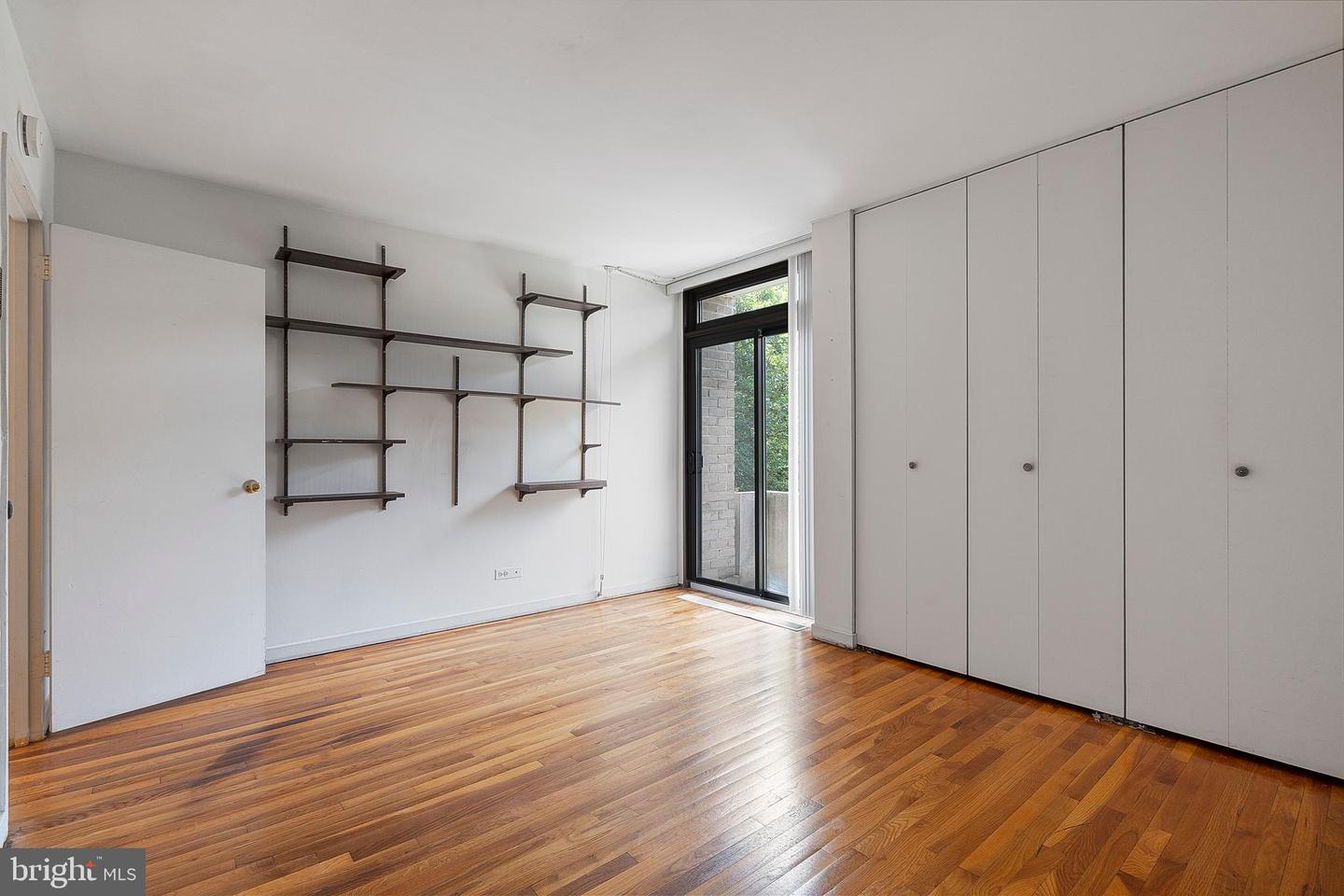421 N ST SW, WASHINGTON, District Of Columbia 20024, 2 Bedrooms Bedrooms, ,2 BathroomsBathrooms,Residential,For sale,421 N ST SW,DCDC2206618 MLS # DCDC2206618