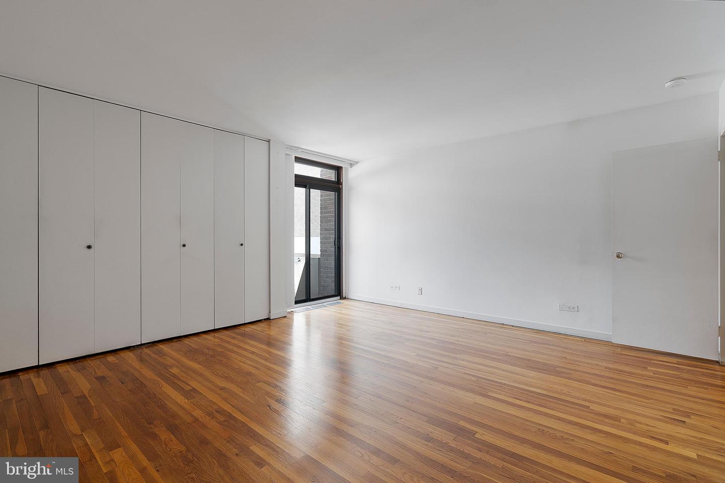 421 N ST SW, WASHINGTON, District Of Columbia 20024, 2 Bedrooms Bedrooms, ,2 BathroomsBathrooms,Residential,For sale,421 N ST SW,DCDC2206618 MLS # DCDC2206618