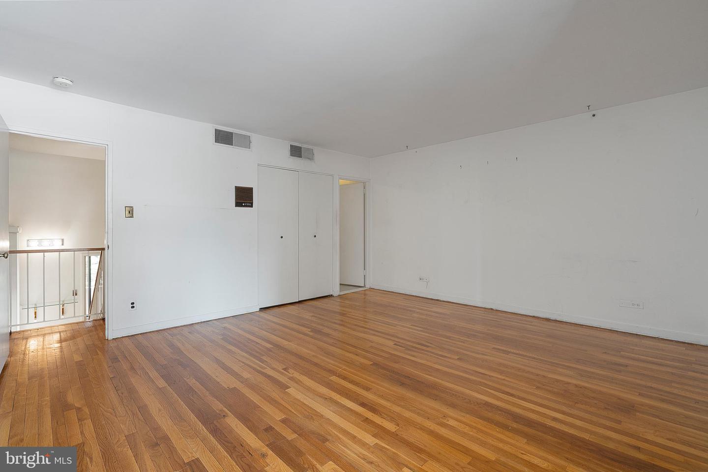 421 N ST SW, WASHINGTON, District Of Columbia 20024, 2 Bedrooms Bedrooms, ,2 BathroomsBathrooms,Residential,For sale,421 N ST SW,DCDC2206618 MLS # DCDC2206618
