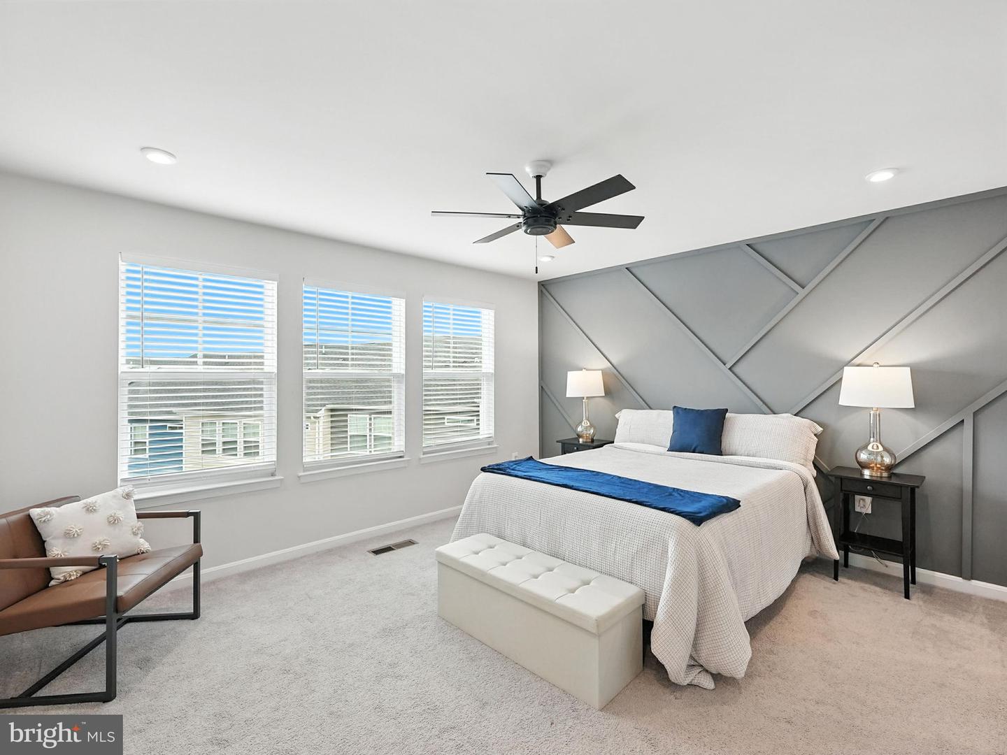 18286 SUMMIT POINTE DR, TRIANGLE, Virginia 22172, 3 Bedrooms Bedrooms, ,2 BathroomsBathrooms,Residential,For sale,18286 SUMMIT POINTE DR,VAPW2097564 MLS # VAPW2097564