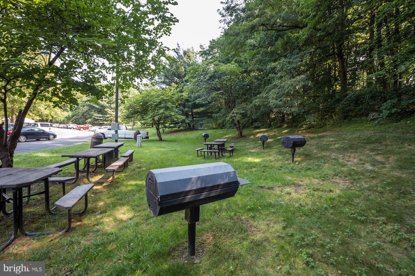 2230 GEORGE C MARSHALL DR #512, FALLS CHURCH, Virginia 22043, 2 Bedrooms Bedrooms, ,2 BathroomsBathrooms,Residential,For sale,2230 GEORGE C MARSHALL DR #512,VAFX2249234 MLS # VAFX2249234