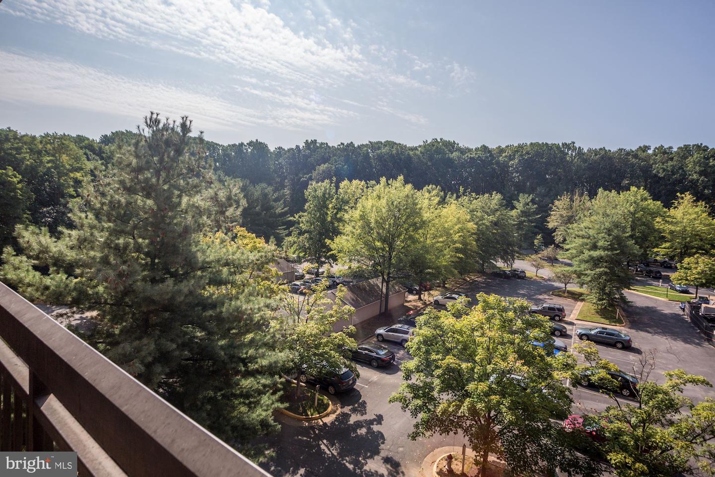2230 GEORGE C MARSHALL DR #512, FALLS CHURCH, Virginia 22043, 2 Bedrooms Bedrooms, ,2 BathroomsBathrooms,Residential,For sale,2230 GEORGE C MARSHALL DR #512,VAFX2249234 MLS # VAFX2249234