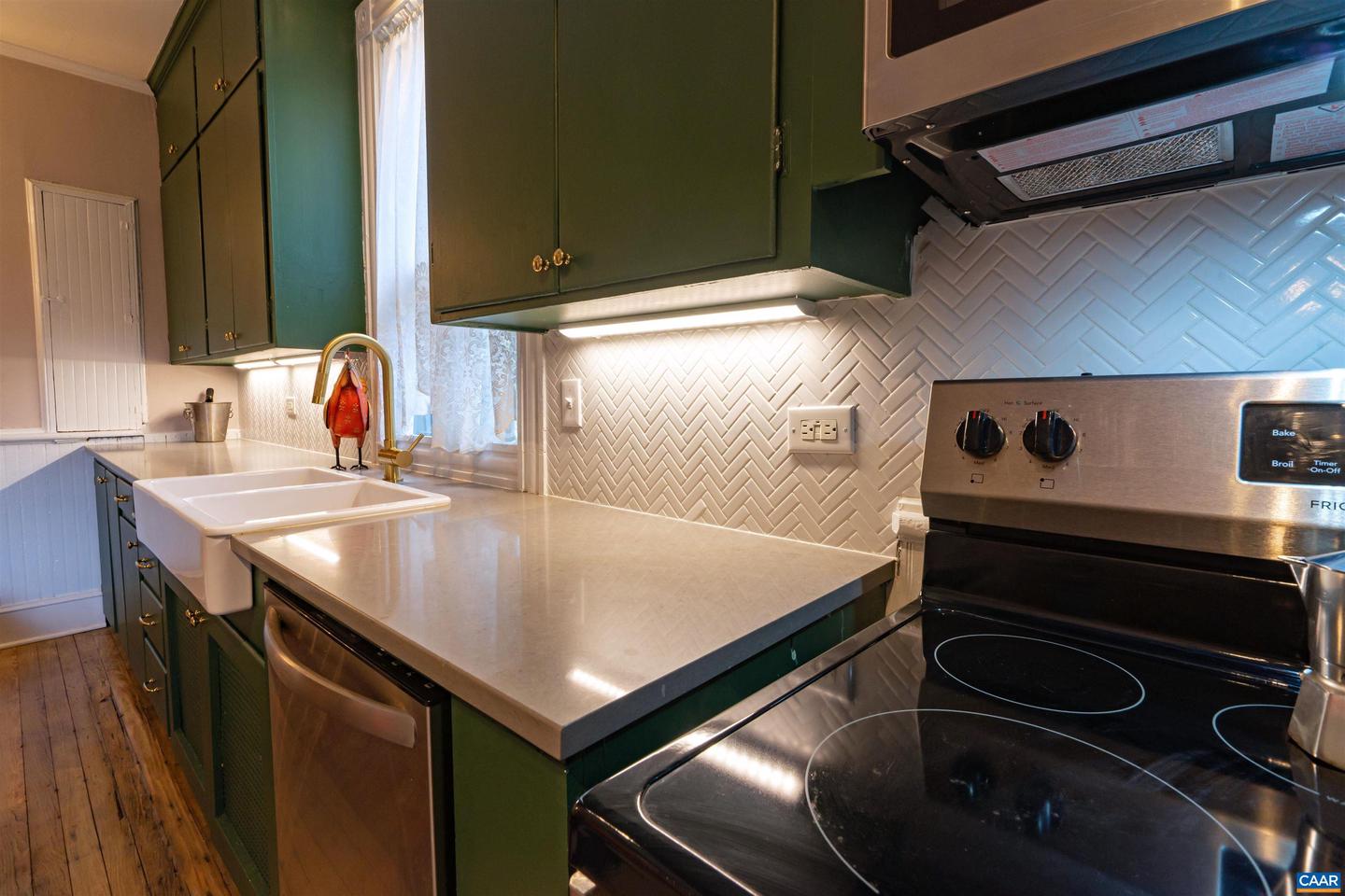 921 CHERRY AVE, CHARLOTTESVILLE, Virginia 22903, 5 Bedrooms Bedrooms, ,2 BathroomsBathrooms,Residential,For sale,921 CHERRY AVE,665939 MLS # 665939