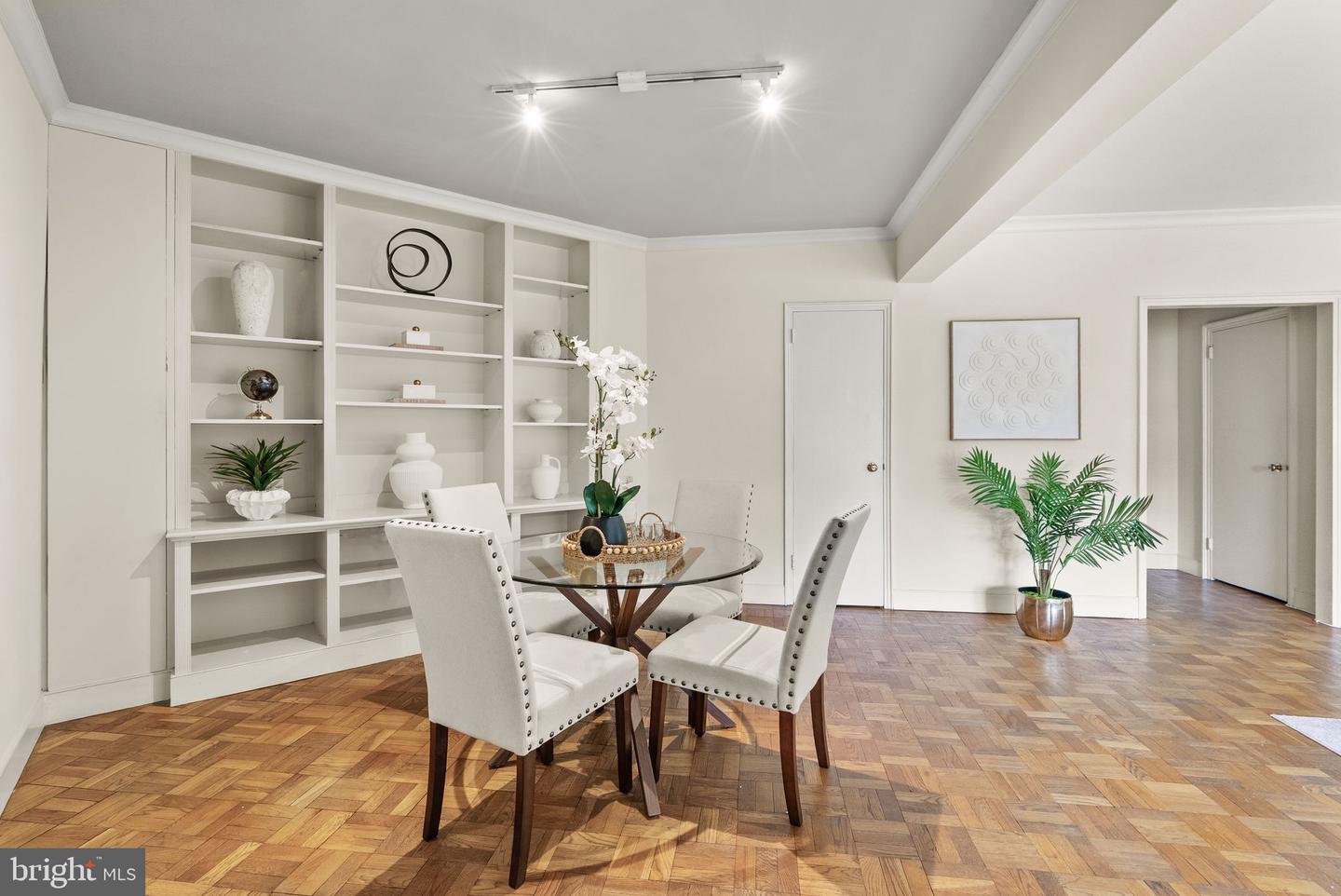 2500 Q ST NW #545, WASHINGTON, District Of Columbia 20007, 1 Bedroom Bedrooms, ,1 BathroomBathrooms,Residential,For sale,2500 Q ST NW #545,DCDC2206622 MLS # DCDC2206622