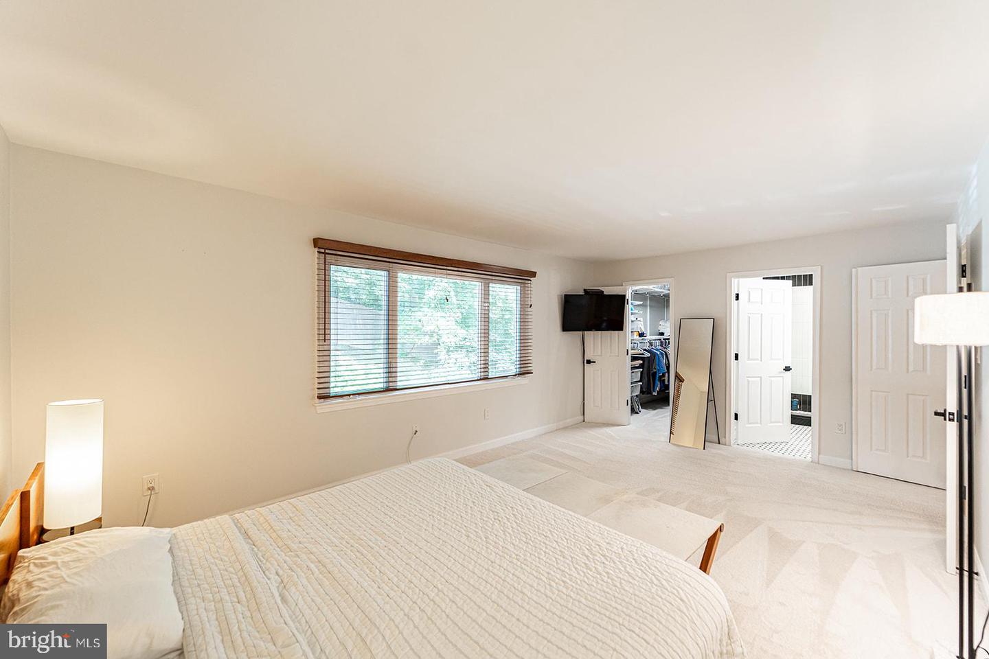 7913 DOUBLE CREEK CT, SPRINGFIELD, Virginia 22153, 3 Bedrooms Bedrooms, ,2 BathroomsBathrooms,Residential,For sale,7913 DOUBLE CREEK CT,VAFX2249146 MLS # VAFX2249146