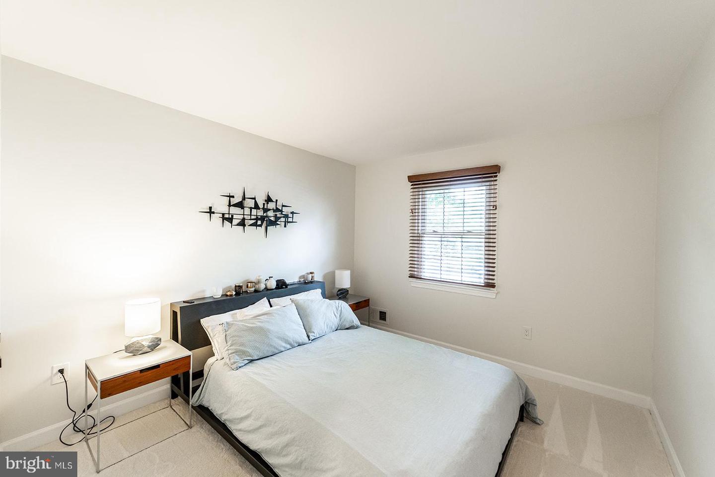 7913 DOUBLE CREEK CT, SPRINGFIELD, Virginia 22153, 3 Bedrooms Bedrooms, ,2 BathroomsBathrooms,Residential,For sale,7913 DOUBLE CREEK CT,VAFX2249146 MLS # VAFX2249146