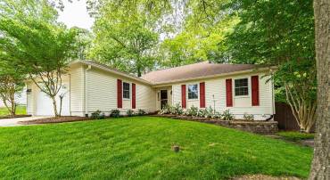 7913 DOUBLE CREEK CT, SPRINGFIELD, Virginia 22153, 3 Bedrooms Bedrooms, ,2 BathroomsBathrooms,Residential,For sale,7913 DOUBLE CREEK CT,VAFX2249146 MLS # VAFX2249146