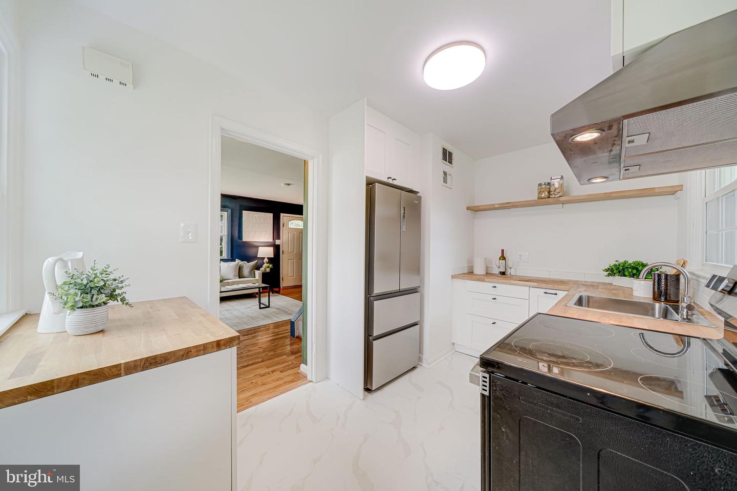 6421 OLMI LANDRITH DR, ALEXANDRIA, Virginia 22307, 4 Bedrooms Bedrooms, ,2 BathroomsBathrooms,Residential,For sale,6421 OLMI LANDRITH DR,VAFX2249280 MLS # VAFX2249280