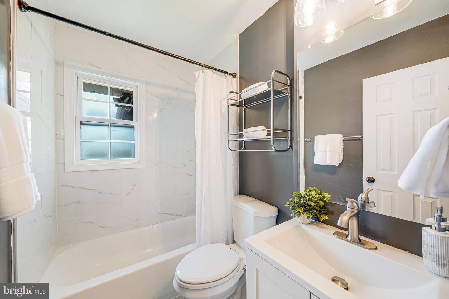6421 OLMI LANDRITH DR, ALEXANDRIA, Virginia 22307, 4 Bedrooms Bedrooms, ,2 BathroomsBathrooms,Residential,For sale,6421 OLMI LANDRITH DR,VAFX2249280 MLS # VAFX2249280