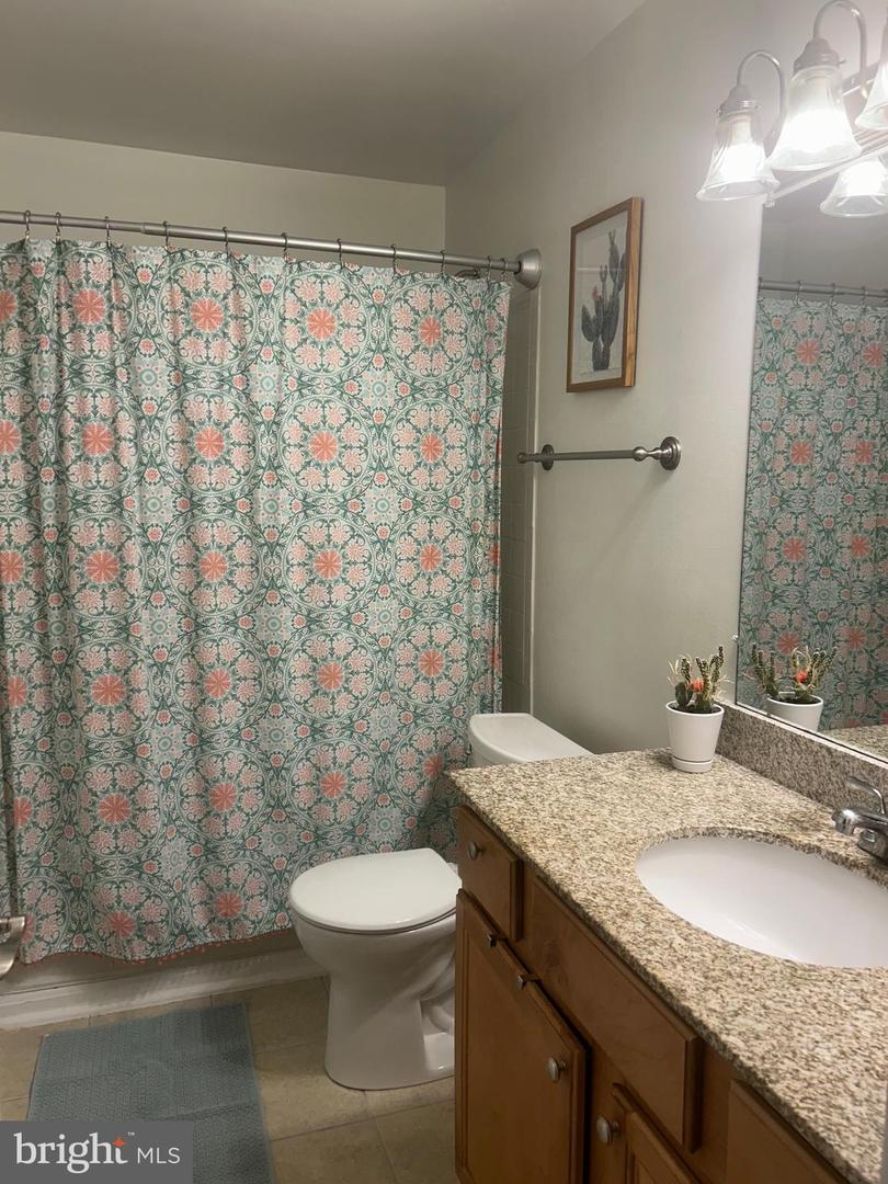 3176 SUMMIT SQUARE DR #4-D7, OAKTON, Virginia 22124, 2 Bedrooms Bedrooms, ,1 BathroomBathrooms,Residential,For sale,3176 SUMMIT SQUARE DR #4-D7,VAFX2249156 MLS # VAFX2249156