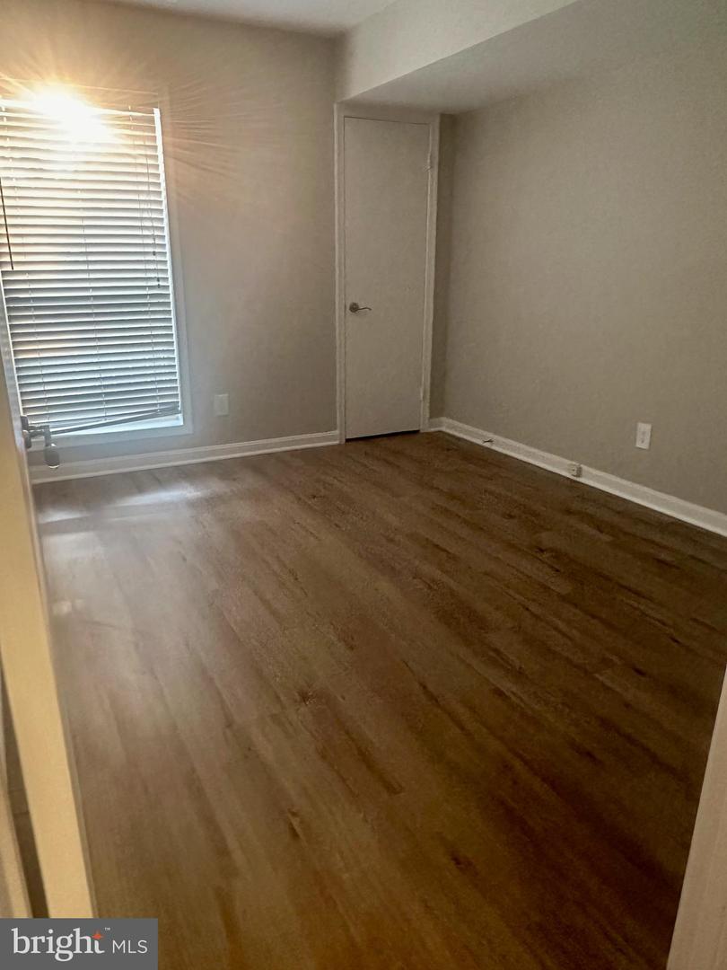 3176 SUMMIT SQUARE DR #4-D7, OAKTON, Virginia 22124, 2 Bedrooms Bedrooms, ,1 BathroomBathrooms,Residential,For sale,3176 SUMMIT SQUARE DR #4-D7,VAFX2249156 MLS # VAFX2249156