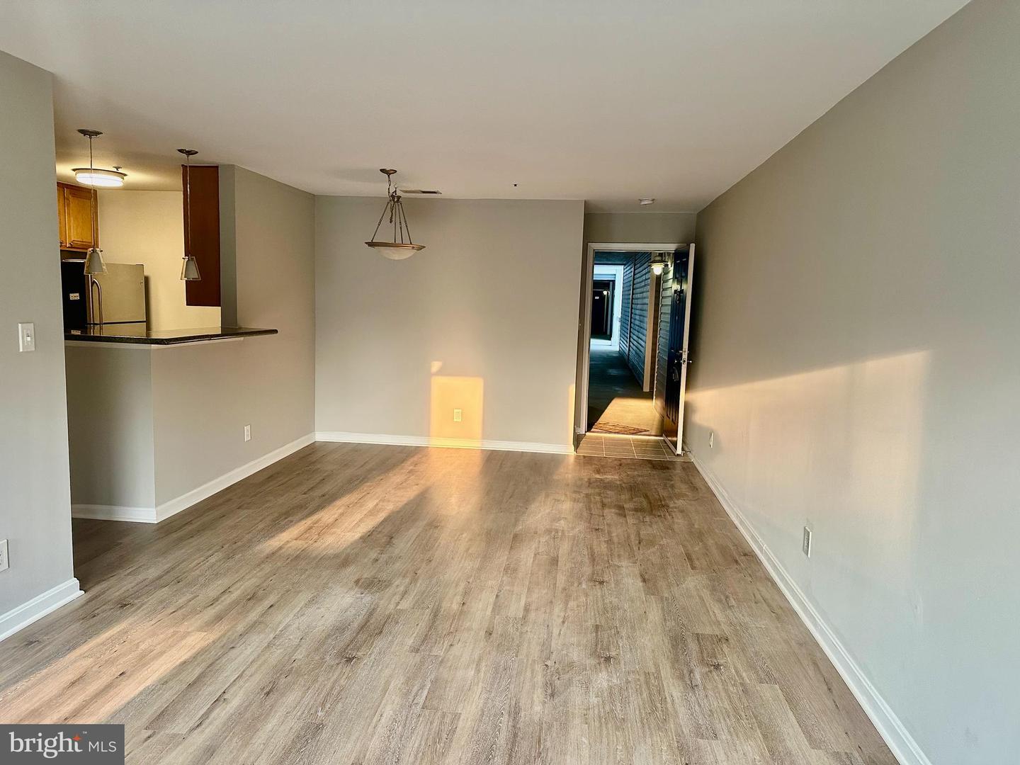 3176 SUMMIT SQUARE DR #4-D7, OAKTON, Virginia 22124, 2 Bedrooms Bedrooms, ,1 BathroomBathrooms,Residential,For sale,3176 SUMMIT SQUARE DR #4-D7,VAFX2249156 MLS # VAFX2249156