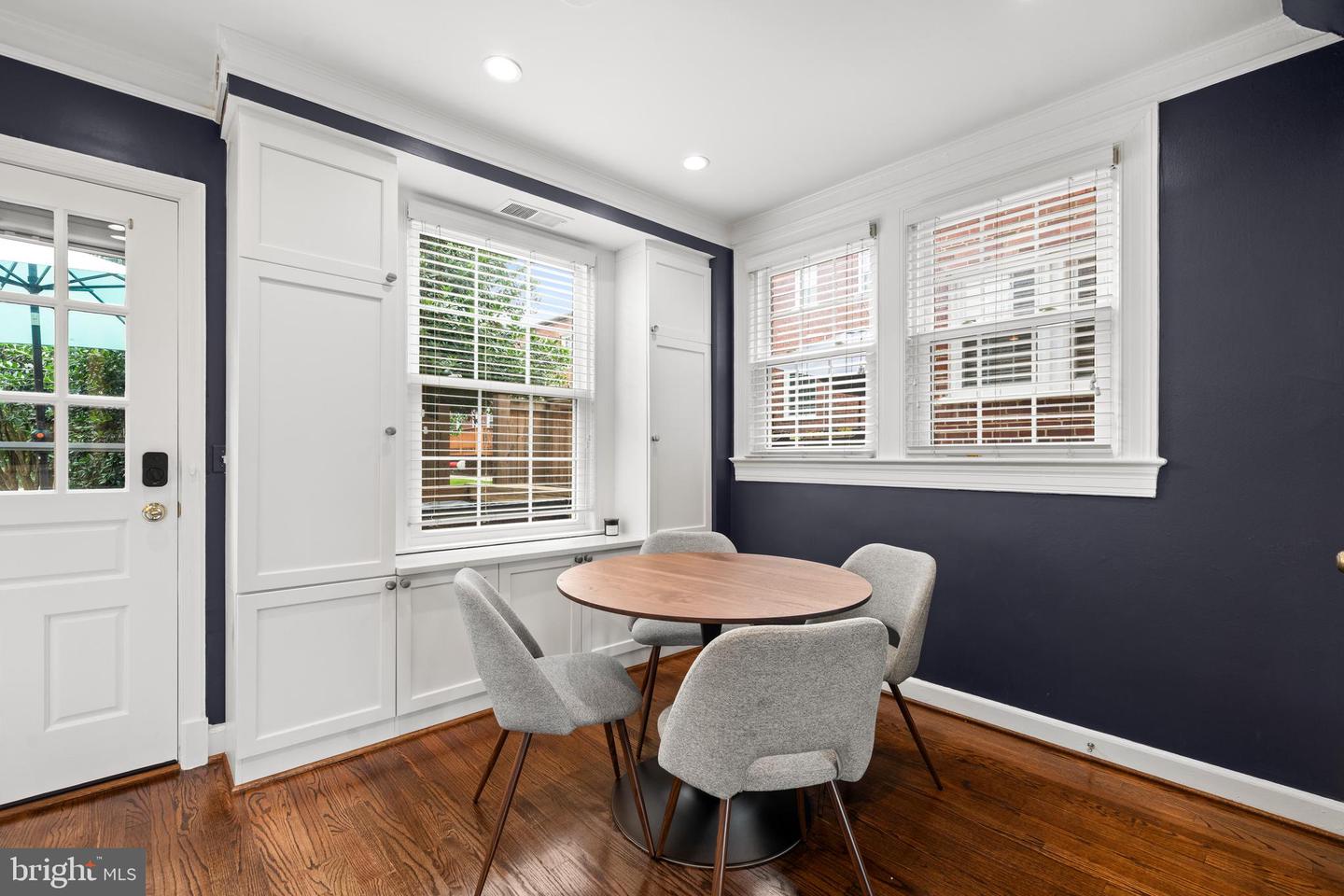 1600 S BARTON ST #744, ARLINGTON, Virginia 22204, 2 Bedrooms Bedrooms, ,1 BathroomBathrooms,Residential,For sale,1600 S BARTON ST #744,VAAR2059580 MLS # VAAR2059580