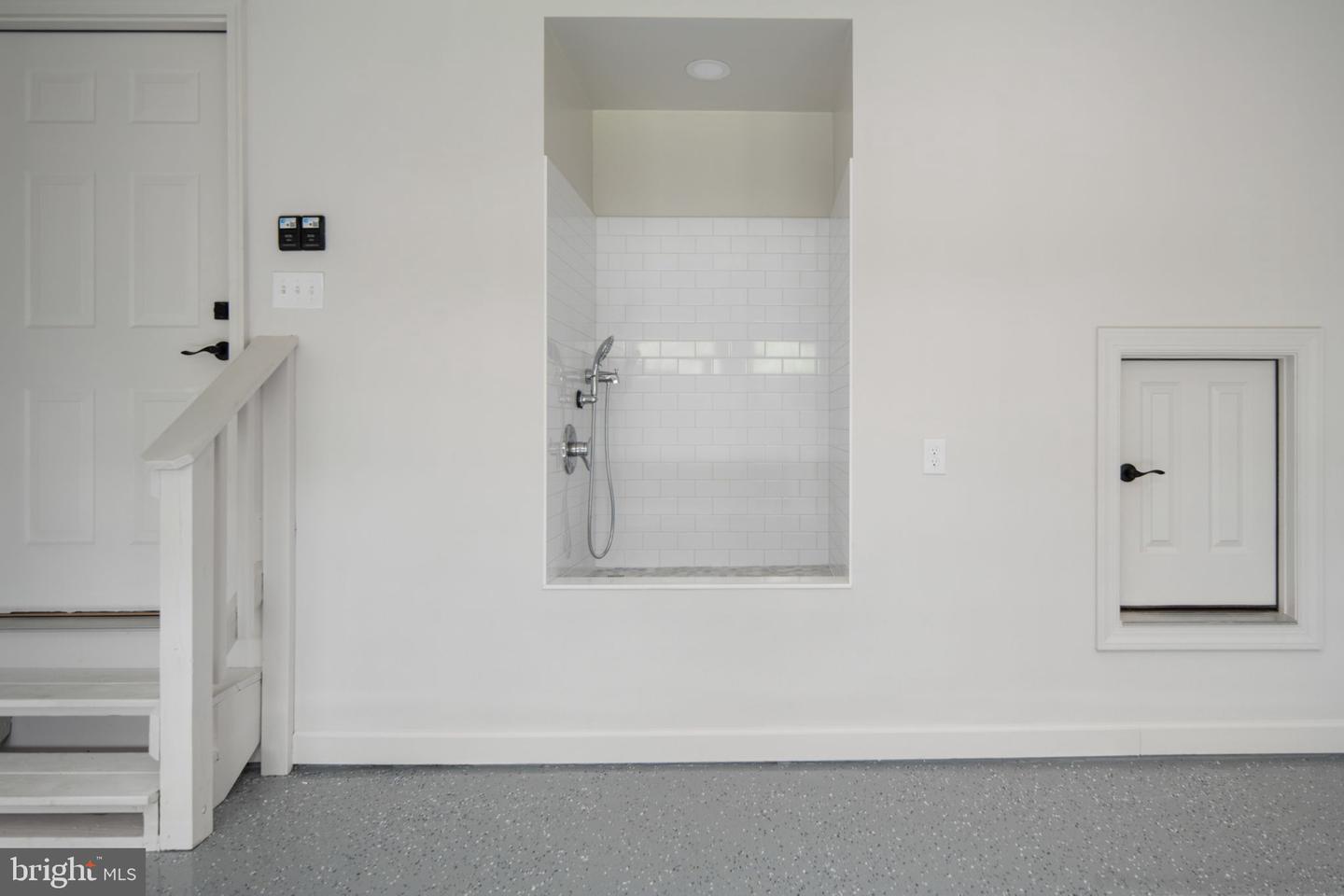 1200 ALEXANDRIA AVE, ALEXANDRIA, Virginia 22308, 7 Bedrooms Bedrooms, ,4 BathroomsBathrooms,Residential,For sale,1200 ALEXANDRIA AVE,VAFX2249328 MLS # VAFX2249328
