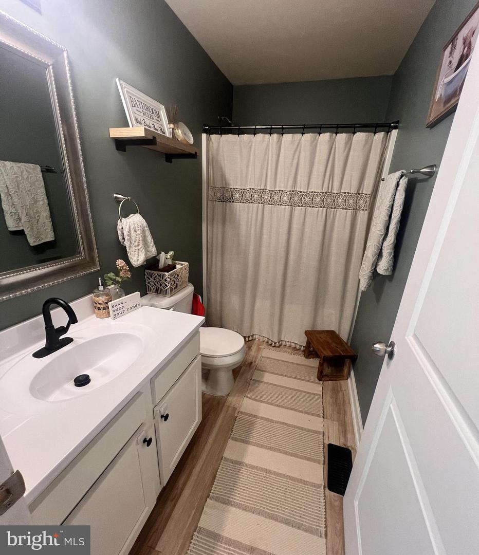106 HERITAGE LN, COLONIAL BEACH, Virginia 22443, 3 Bedrooms Bedrooms, ,2 BathroomsBathrooms,Residential,For sale,106 HERITAGE LN,VAWE2009176 MLS # VAWE2009176