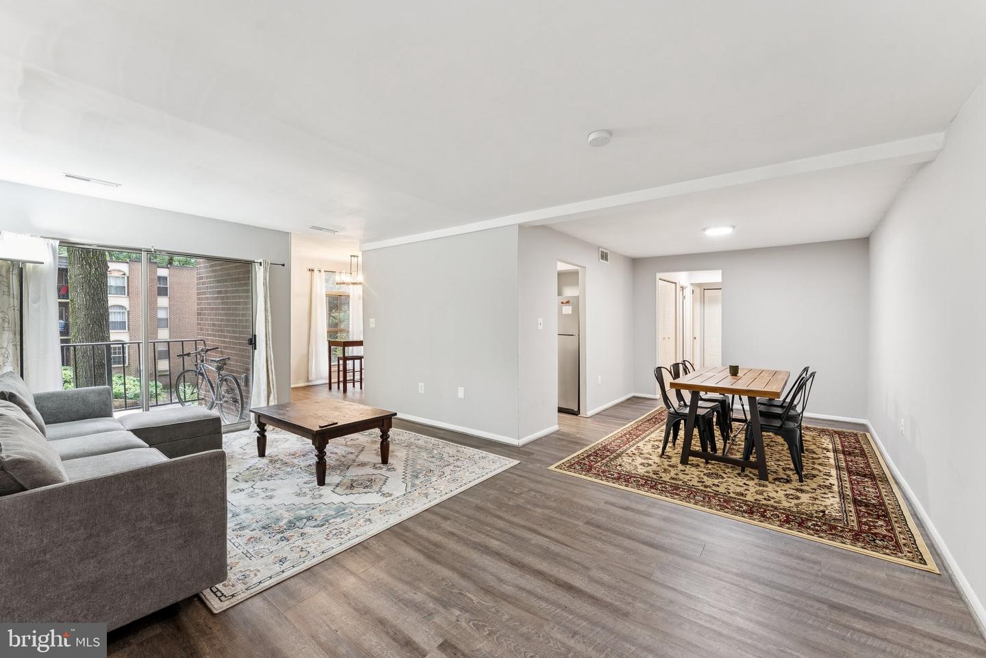 3376 WOODBURN RD #23, ANNANDALE, Virginia 22003, 3 Bedrooms Bedrooms, ,2 BathroomsBathrooms,Residential,For sale,3376 WOODBURN RD #23,VAFX2249364 MLS # VAFX2249364
