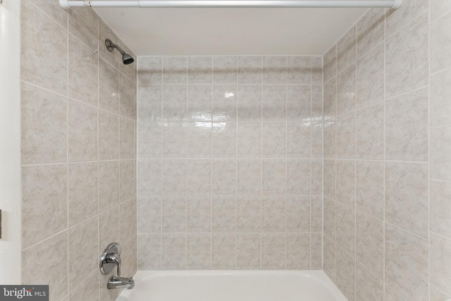 3376 WOODBURN RD #23, ANNANDALE, Virginia 22003, 3 Bedrooms Bedrooms, ,2 BathroomsBathrooms,Residential,For sale,3376 WOODBURN RD #23,VAFX2249364 MLS # VAFX2249364