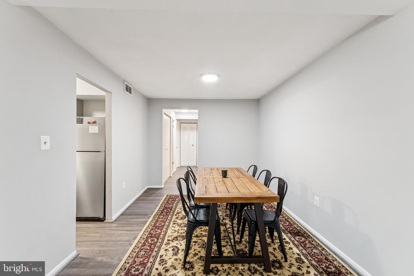 3376 WOODBURN RD #23, ANNANDALE, Virginia 22003, 3 Bedrooms Bedrooms, ,2 BathroomsBathrooms,Residential,For sale,3376 WOODBURN RD #23,VAFX2249364 MLS # VAFX2249364