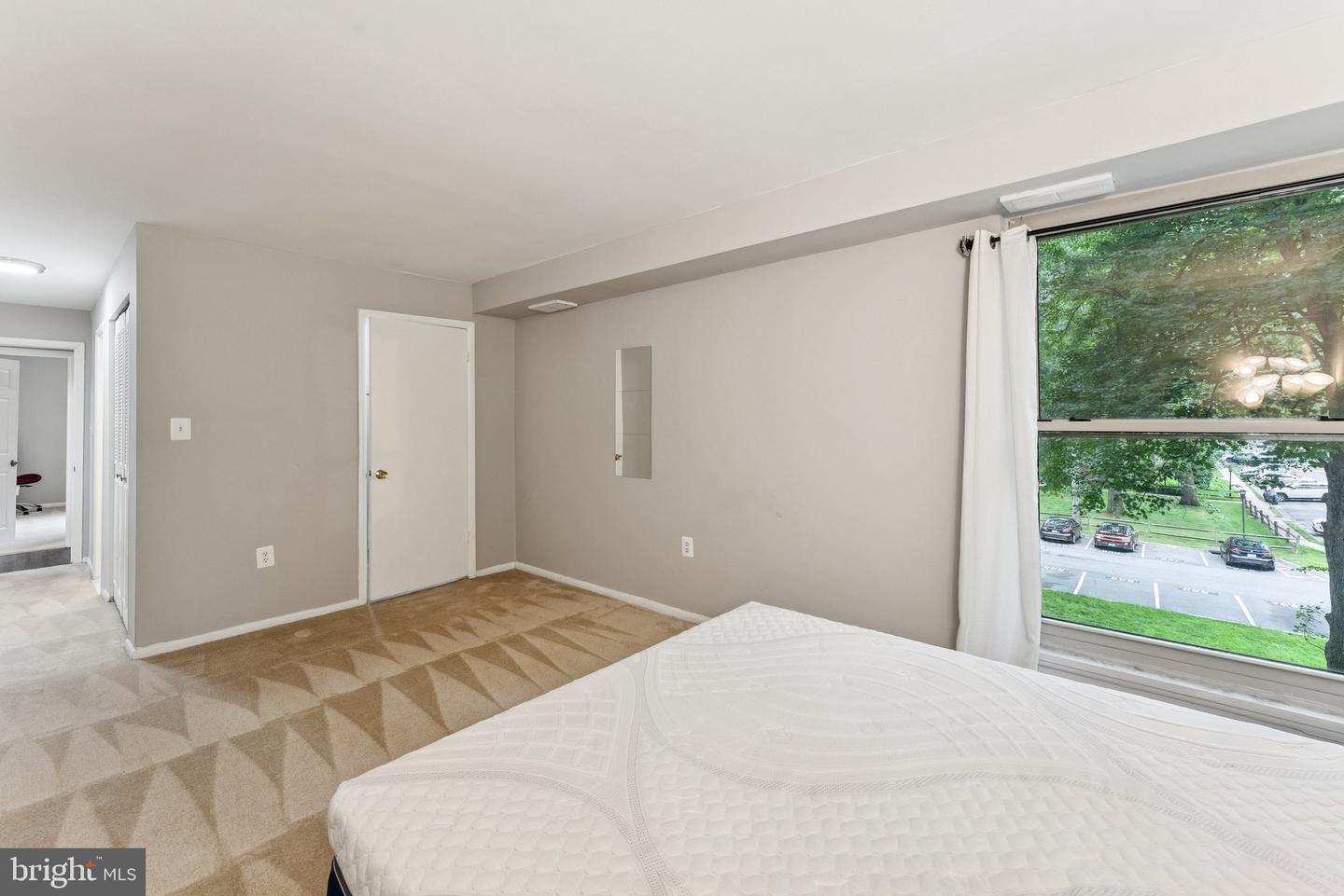 3376 WOODBURN RD #23, ANNANDALE, Virginia 22003, 3 Bedrooms Bedrooms, ,2 BathroomsBathrooms,Residential,For sale,3376 WOODBURN RD #23,VAFX2249364 MLS # VAFX2249364