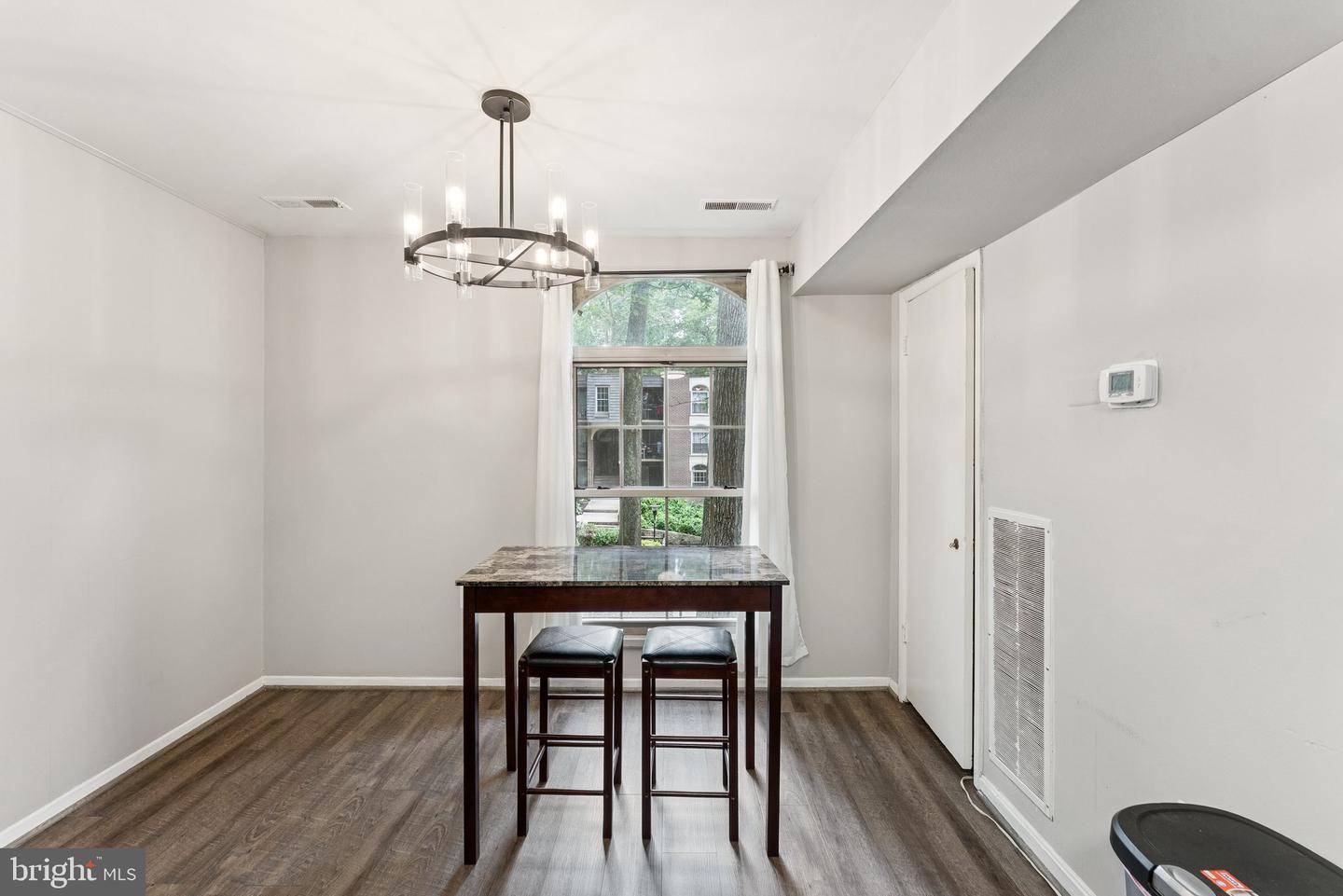 3376 WOODBURN RD #23, ANNANDALE, Virginia 22003, 3 Bedrooms Bedrooms, ,2 BathroomsBathrooms,Residential,For sale,3376 WOODBURN RD #23,VAFX2249364 MLS # VAFX2249364