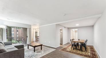 3376 WOODBURN RD #23, ANNANDALE, Virginia 22003, 3 Bedrooms Bedrooms, ,2 BathroomsBathrooms,Residential,For sale,3376 WOODBURN RD #23,VAFX2249364 MLS # VAFX2249364