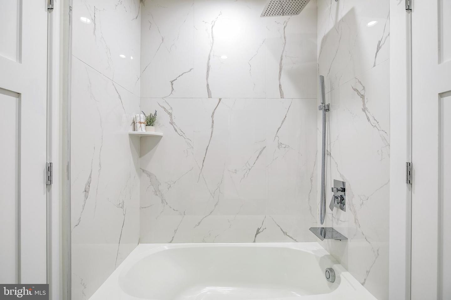 4901 1ST ST NW #5, WASHINGTON, District Of Columbia 20011, 2 Bedrooms Bedrooms, ,2 BathroomsBathrooms,Residential,For sale,4901 1ST ST NW #5,DCDC2206834 MLS # DCDC2206834